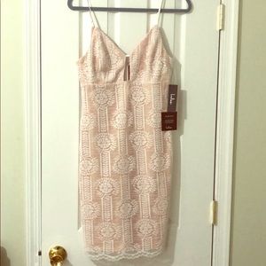 Lulu’s White Lace Bodycon Dress- BRAND NEW